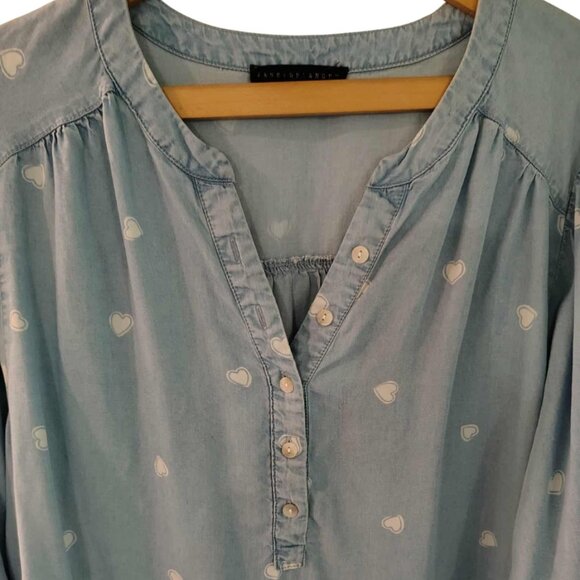 Flowy Casual Chambray Blue Tunic Top Blouse White Hearts | Jane & Delancey | 1X - Picture 3 of 12